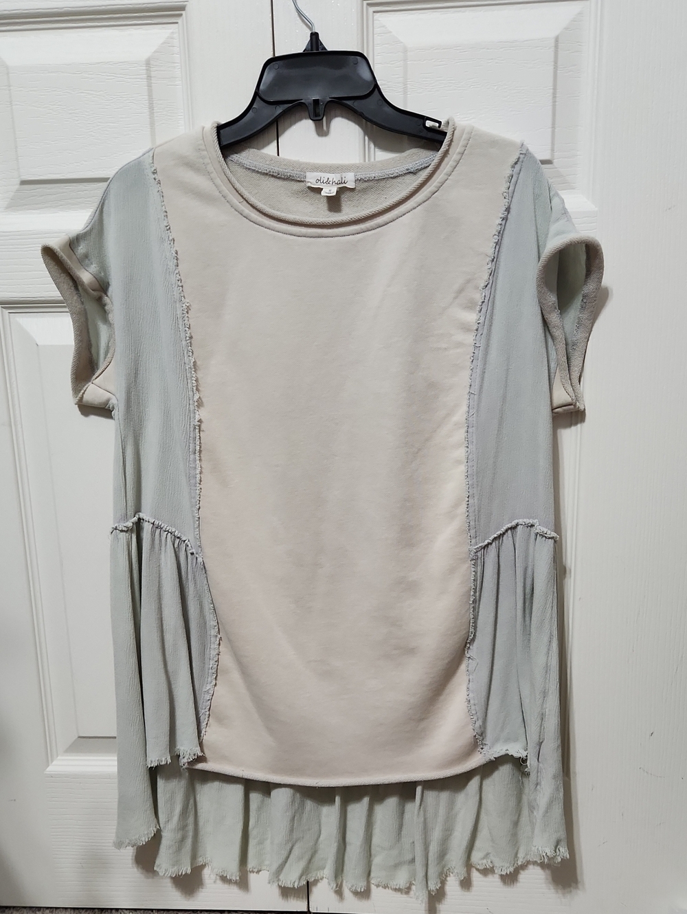 NWOT Oli & Hali Two-toned Top In Washed Torquoise. Size S